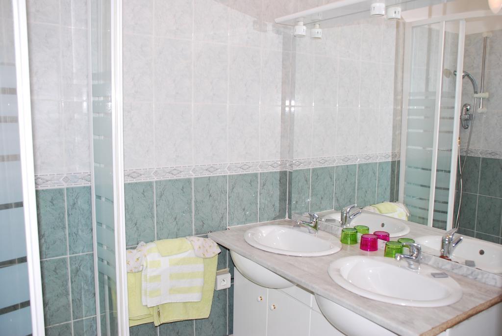 Chambres D'Hotes Le Clos Ambels 앙비알레트 객실 사진